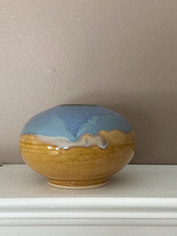 陶器のサイン入り花瓶 - Etsy 日本