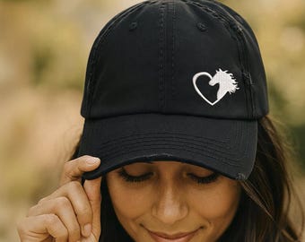 Gorro Corazón de Caballo: Gorra bordada con efecto desgastado, regalo ecuestre