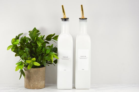 Collection personnalisée en marque blanche Verseur/Bouteille d’huile blanche 500ml I Organisation de cuisine, Bouteille d’huile, Bouteille de vinaigre, Verseur d’alcool