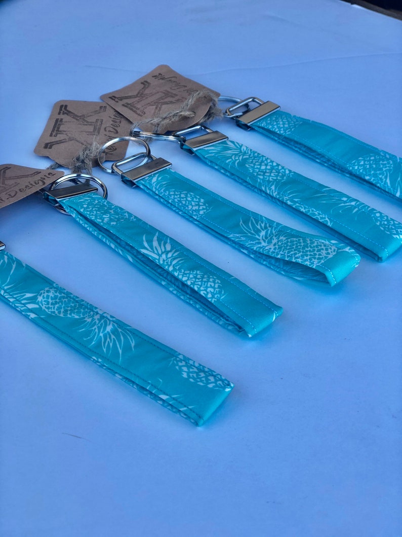 Teal with white pineapple key fob