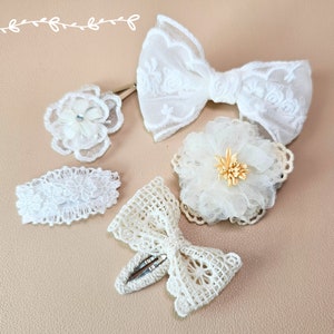 Weiße zierliche Blumen Haarspange für den Frühling, Ivory Kleinkind Haarspange, Baby Mädchen Haarspangen, Baby Haarschmuck, Stoff häkeln Boho Style