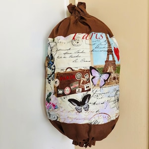 Paris Plastic Bag Holder