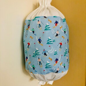 Ski Plastic Bag Holder