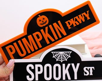Halloween Street Signs-Spooky Tiered Tray Decor