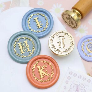 Wachs Siegel Stempel, Girlande Brief Stempel, Wachs Siegel für Einladung Hochzeit Geschenk Verpackung, Botanische Buchstabe Wachs Stempel Kit, Siegelwachs Stempel