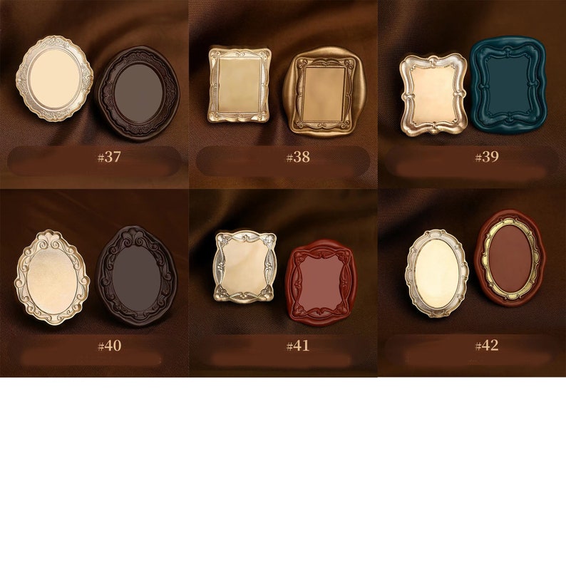 Peut inclure: Neuf cadres d&eacute;coratifs de formes et de couleurs vari&eacute;es, dont l'or, le brun, le rouge et le bleu sarcelle. Les cadres sont dispos&eacute;s en trois rang&eacute;es de trois, chaque rang&eacute;e &eacute;tant num&eacute;rot&eacute;e de 37 &agrave; 42.
