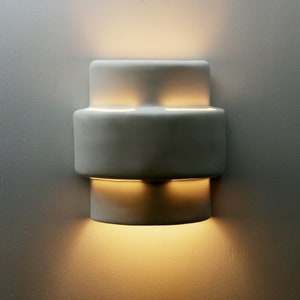 Ziggurat - Small Wall Washer Ceramic Sconce