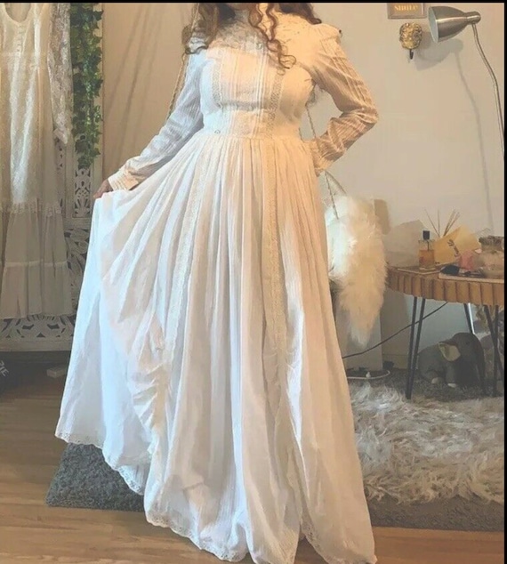 Vintage Laura Ashley Wales Gunne Sax Era style Vic