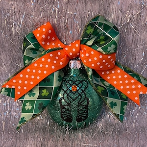 CUSTOM GLASS ORNAMENTS-&quot;Irish Dance Ghillies&quot;