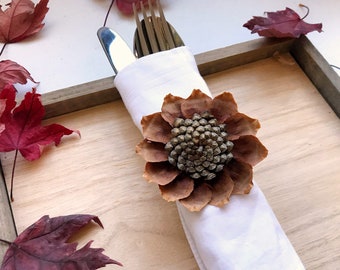 Pinecone Flower Napkin Rings: Autumn Thanksgiving Table Decor