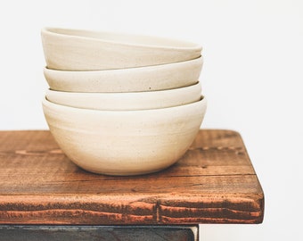 Craft bowl made of natural matte sandstone, handmade bowl, minimalist bowl, natural bowl, handcrafted dishes, handcrafted decoration, hygge bowl