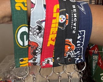 Llavero de pulsera artesanal del equipo: Regalo para aficionados al deporte/Universidad