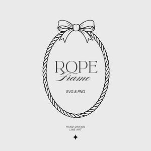 Puede incluir: Ilustración en blanco y negro de un marco ovalado de cuerda con un lazo en la parte superior. Las palabras "ROPE Frame" están centradas dentro del marco, con "SVG & PNG" debajo. El texto "VINTAGE LINE ART ILLUSTRATION" está en los lados.