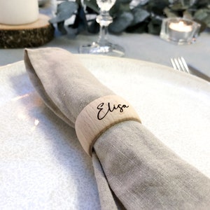 Rond de serviette personnalisé avec nom en bois Carte de place Décoration de table Noël image 6