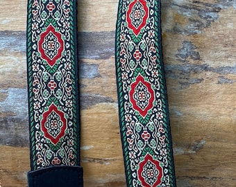 VEGAN -  Ukulele Strap, Mandolin Strap - 25mm , 1 inch  - Red & Green Persian design - Cork "Leather"