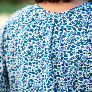 De kleding van het linnen met klein bloemenpatroon afbeelding 4