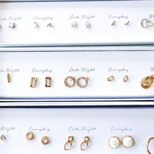 Set di 5 orecchini a bottone/Orecchini a bottone con diamanti/Set di orecchini in oro/Set di orecchini/Orecchini da sposa/Regalo per la festa della mamma/Set regalo/Regalo per lei/Regalo per la mamma