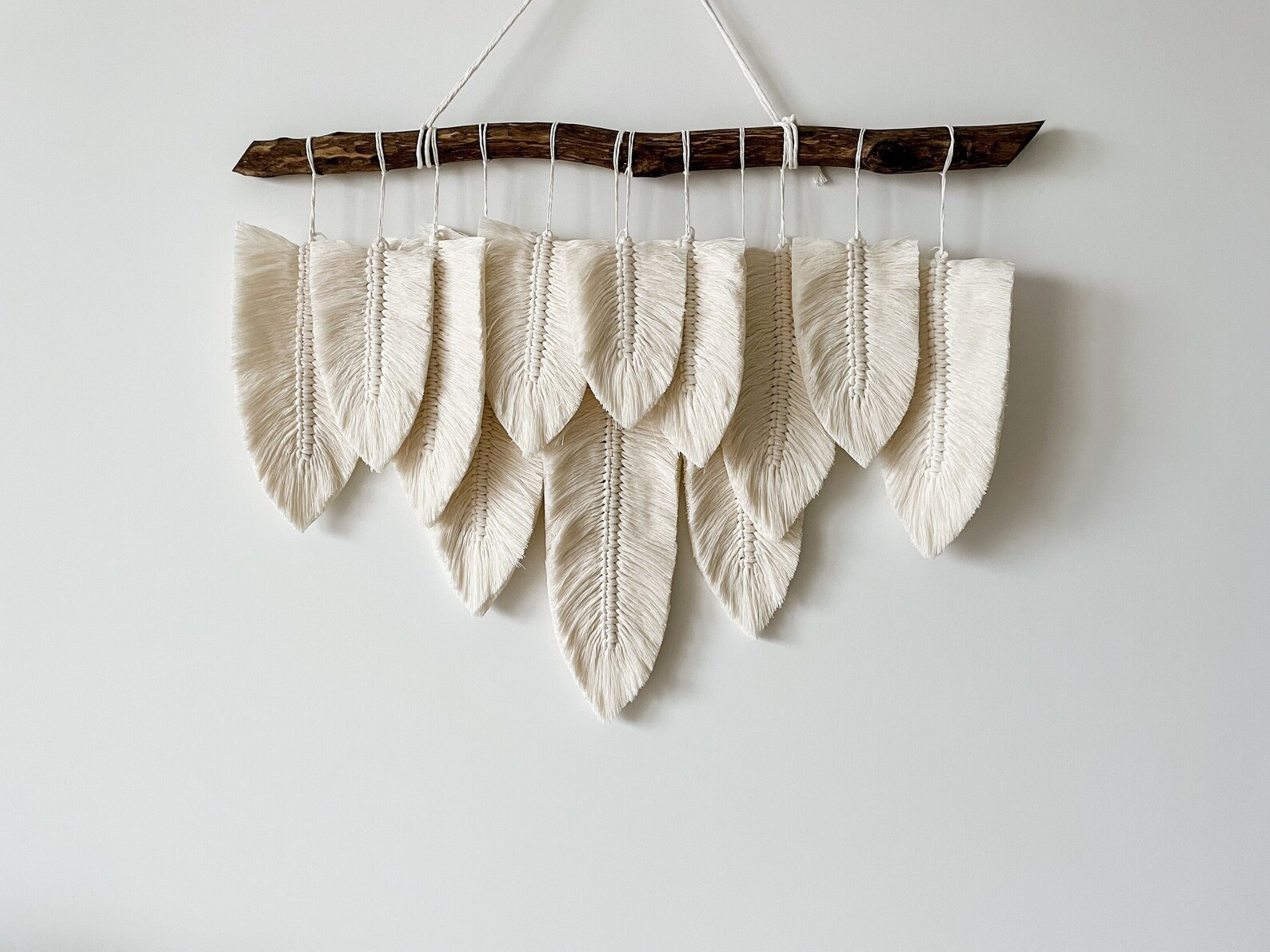 Macrame feathers