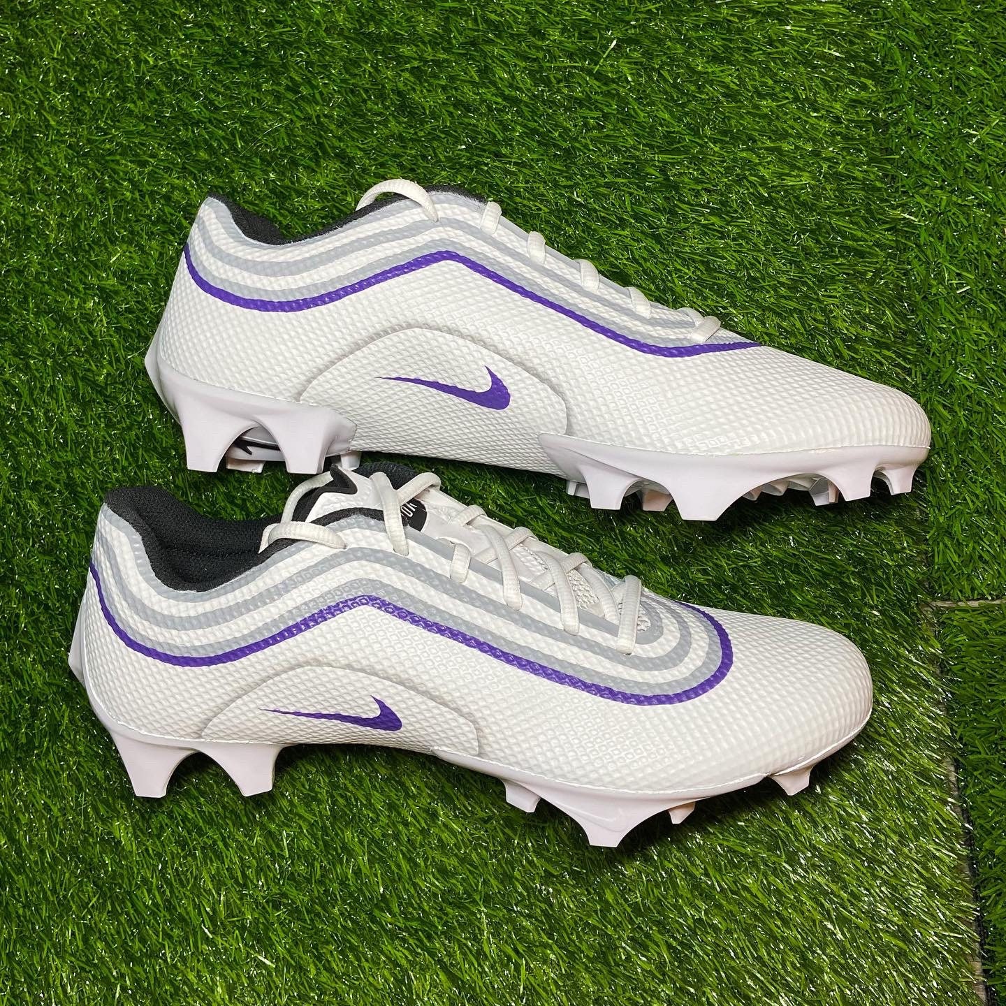 Customs and Concepts: Swoosh Customs - Soccer Cleats 101