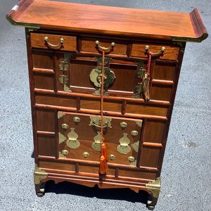 Vintage Oriental Side Table/Cabinet