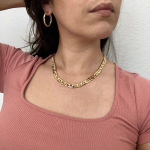 Emma chamberlain store chain choker