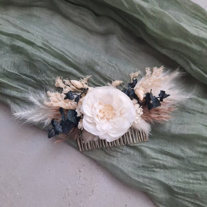 Pente de cabelo com flores brancas secas: aplique de cabelo boho para casamento