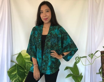 Outer Jacket in 100% Rayon Batik - Cardigan Bali Batik - Casual Blazer Handmade in Bali, Kimono Jacket, Spring Summer Jacket, Beach Cover up