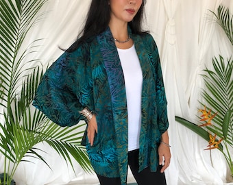 Outer Jacket in 100% Rayon Batik - Cardigan Bali Batik - Casual Blazer Handmade in Bali, Kimono Jacket, Spring Summer Jacket, Beach Cover up