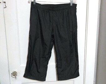 Nike Women's Large Windbreaker Cropped Capri Pants Black Swoosh Y2k Wide Leg