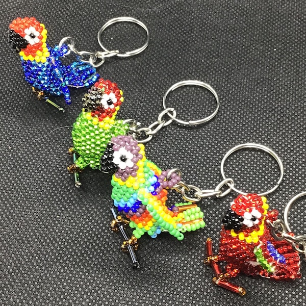 Mini parrot keychain, beaded parrot keychain, hand beaded parrot keychain, Macaw keychain, beaded macaw, mini macaw keychain, parrot lover