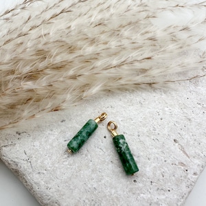 Mix & Match: Pair of pendants in different designs suitable for our stainless steel hoop earrings Green Spot