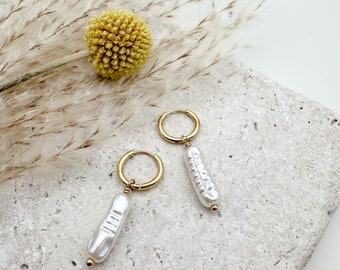 HOOPS PERLA // Pair of hoop earrings // Gold-plated stainless steel