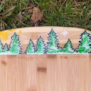 Handgemachtes Epoxidharz Schneidebrett, Personalisiertes Schneidebrett, Käsebrett aus Holz, Acrylfarbenes Charcuteriebrett, Geschenke für Mama