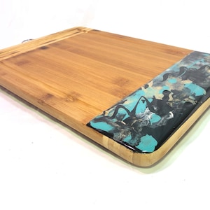 Handmade Epoxy Resin Cutting Board, Personalized Chopping Board, Wooden Cheese Board, Acrylic Colored Charcuterie Board, Gifts for Mom