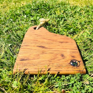 Handmade Epoxy Resin Cutting Board, Personalized Chopping Board, Wooden Cheese Board, Acrylic Colored Charcuterie Board, Gifts for Mom