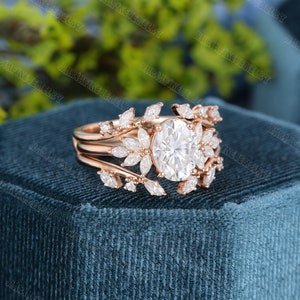 Oval cut moissanite/Lab diamond Engagement Ring set Rose gold Engagement Ring Vintage Unique Marquise double curved diamond promise gift image 3