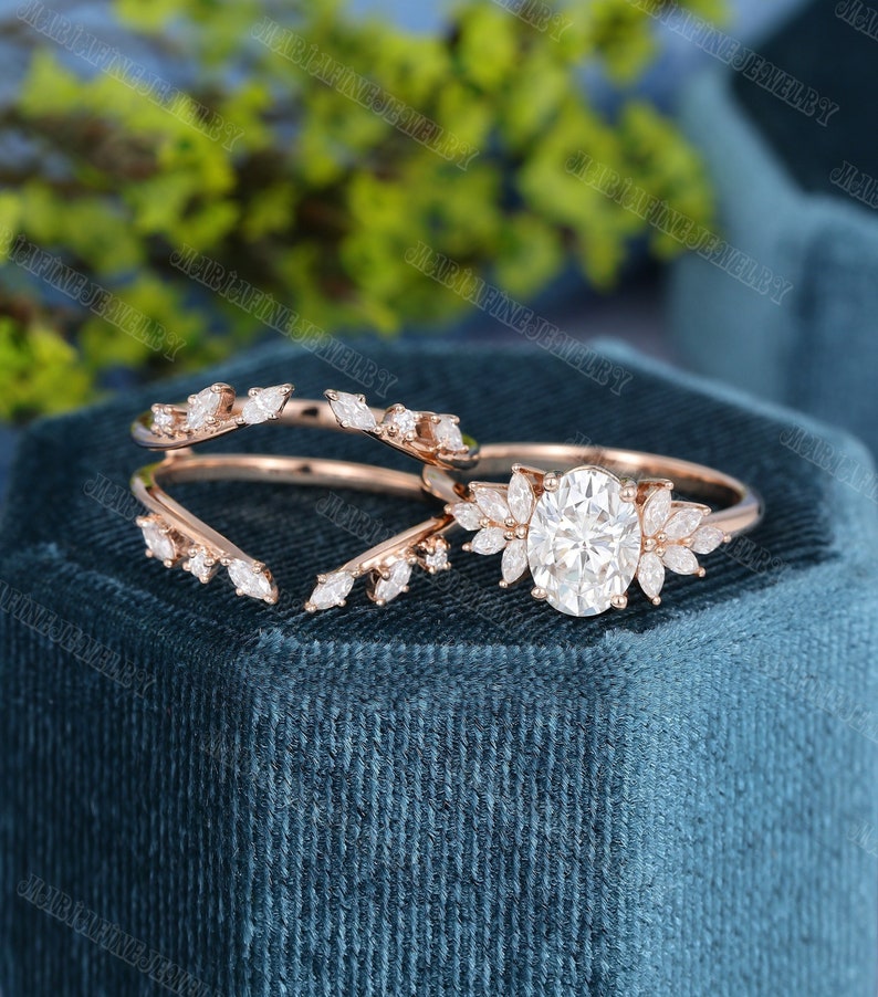 Oval cut moissanite/Lab diamond Engagement Ring set Rose gold Engagement Ring Vintage Unique Marquise double curved diamond promise gift image 1