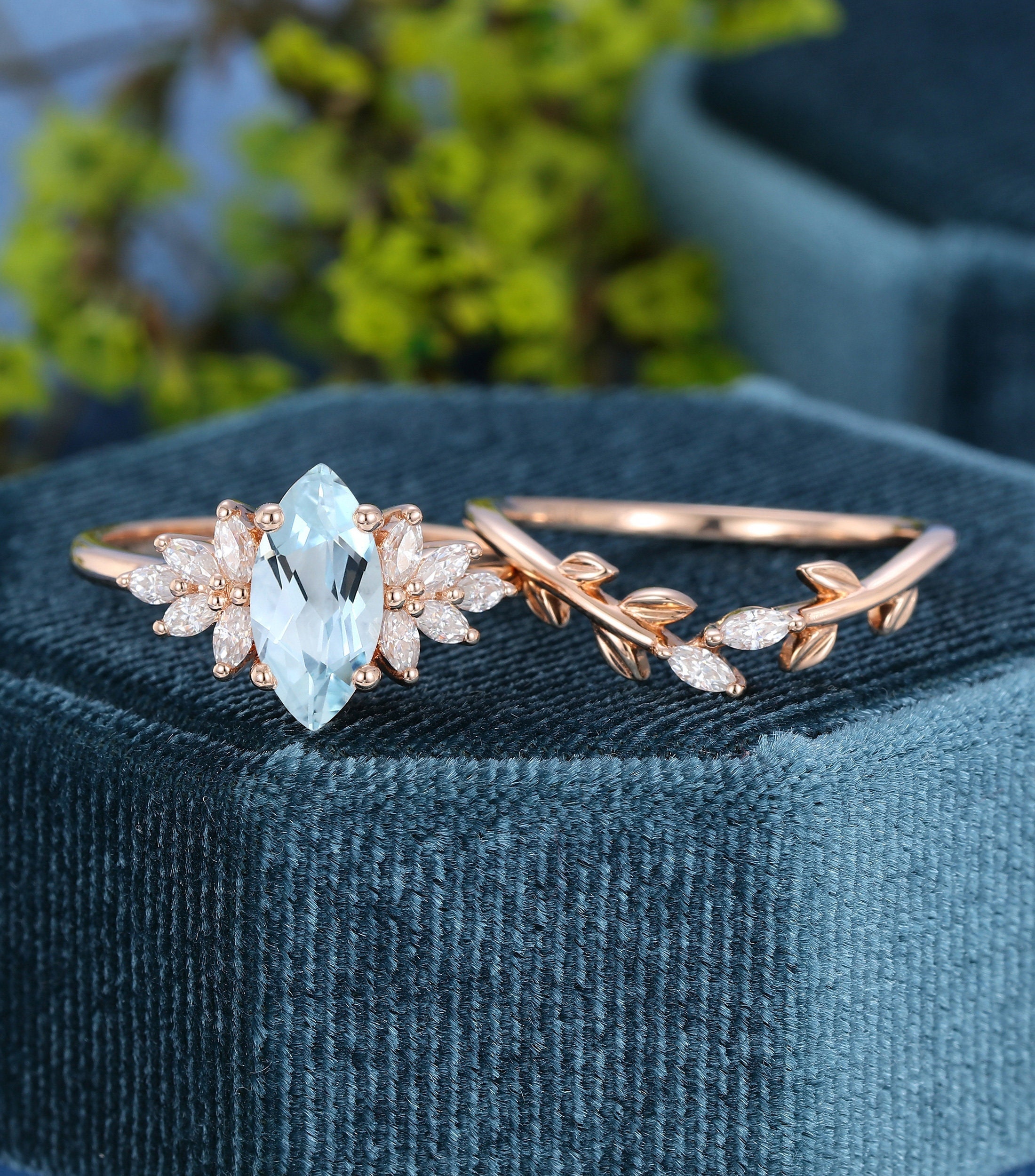 Wedding rings with aquamarine deals stones