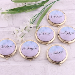 Personalisierter Aquarell Taschenspiegel Ihr benutzerdefinierter Text Lila Junggesellinnenabschied Geschenk Beauty Make-up Großmutter Geburtstagssalon Geschenk für Sie