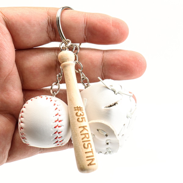 Mini porte-clés de baseball personnalisé, cadeau d'entraîneur, nom gravé de balle molle en polyuréthane, monogramme de sport, numéro de batte, moufles, cadeau d'équipe, porte-clés fête des pères