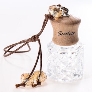 Custom 8ml Air Fresheners Diffuser with Wooden Cap Empty Aromatherapy Diffuser Clear Car Fragrance Holder Pendant Hanging