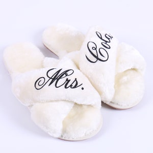 Personalized Bride Slipper Future Mrs Honeymoon Your Name Bachelorette Fluffy Sleepover SPA Luxury Wedding Bridesmaid Proposal Gift Kids