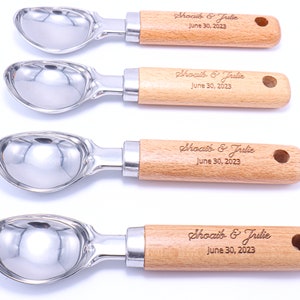 Personalized Ice Cream Scoop Wedding Party Favors Customized Housewarming Bridal Baby Shower Chef Gift Kitchen Utensil Serving Sleepover