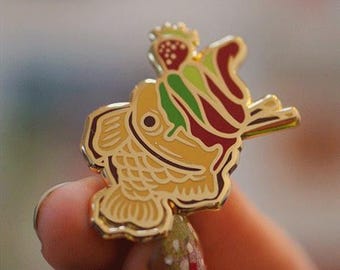 Strawberry Matcha Taiyaki  – Matcha Dessert Enamel Pin