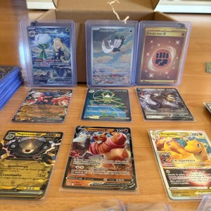 Coffret de cartes Pokémon | Sélection rare avec gadget thématique