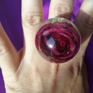 The Esmeralda Ring. A unique and handmade ring. Ring with real scarlet rose and epoxy