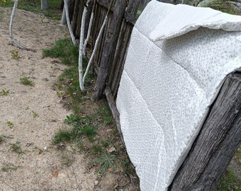 Natural Hemp Linen Blanket: Lightweight Quilted Bedding, Custom Size