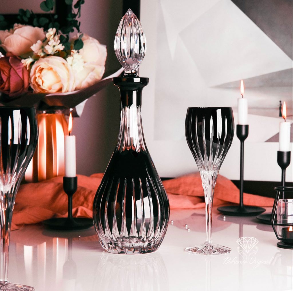 ボヘミアクリスタルウイスキーボトル 750ml ブラックカラー - Etsy 日本