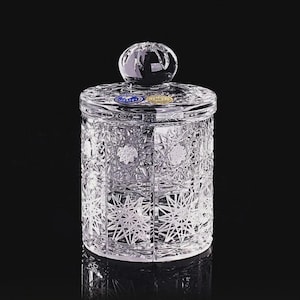ハンドカットのボヘミアクリスタル製シュガーボウル（蓋付き） - Etsy 日本