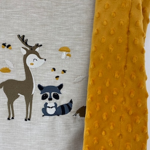 Minky fleece and cotton double-sided cover with animal patterned embroidery